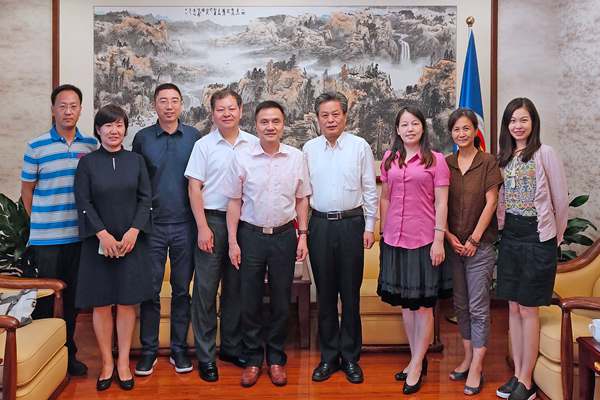 Secretary-General Chen Dehai Met with Director-General of Bureau of Trade Development of MOFCOM