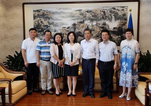 ACC Secretary-General Chen Dehai Met with a Delegation of Guiyang Municipal Government 