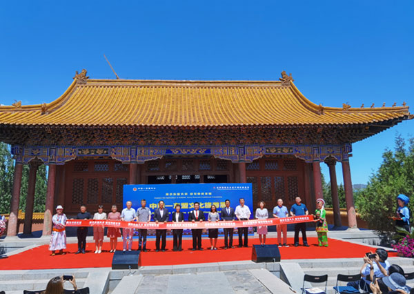 展示東盟風(fēng)采續(xù)寫傳統(tǒng)友誼——中國—東盟文化旅游展在京啟幕