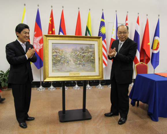 Foreign Minister of Thailand Visited ASEAN-China Centre